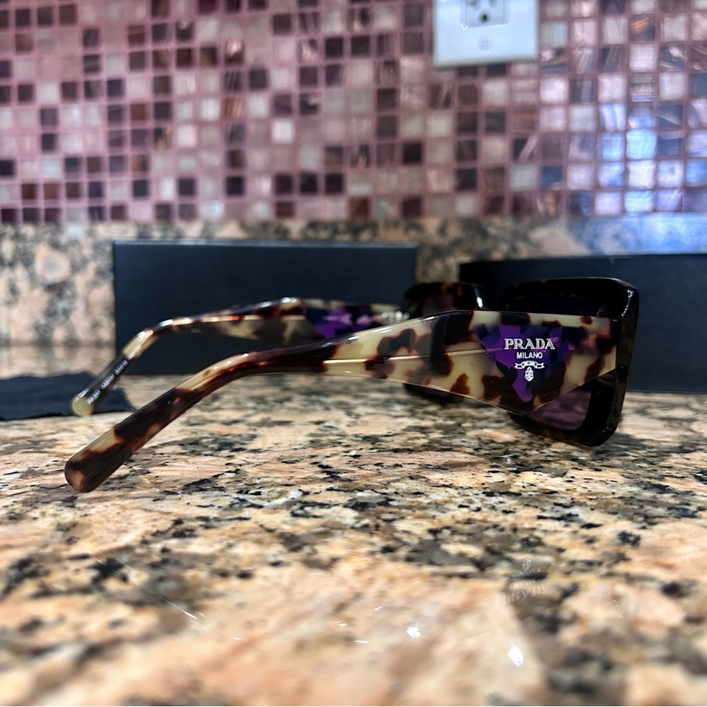 Prada Sunglasses pr23ys New + FREE shipping - Picture 11 of 17
